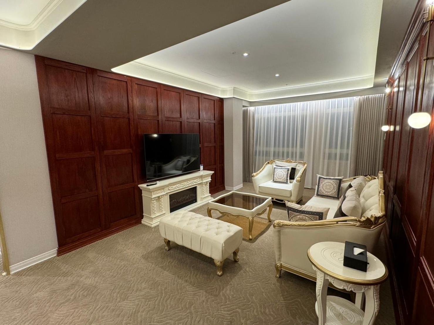 Tryp By Wyndham New Taipei Linkou 新北林口爵怡溫德姆酒店機場捷運mrta9林口站 Ngoại thất bức ảnh